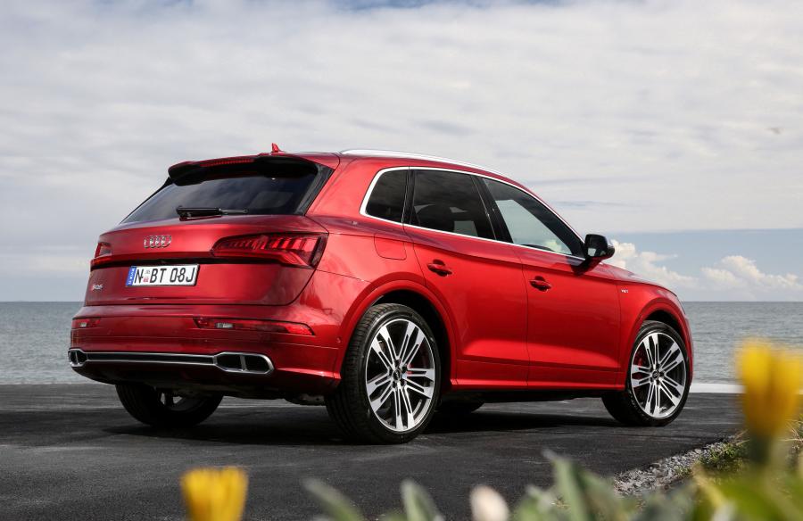  Audi SQ5 3.0 TFSI 2017 года  (AU) (фото 10 из 40)